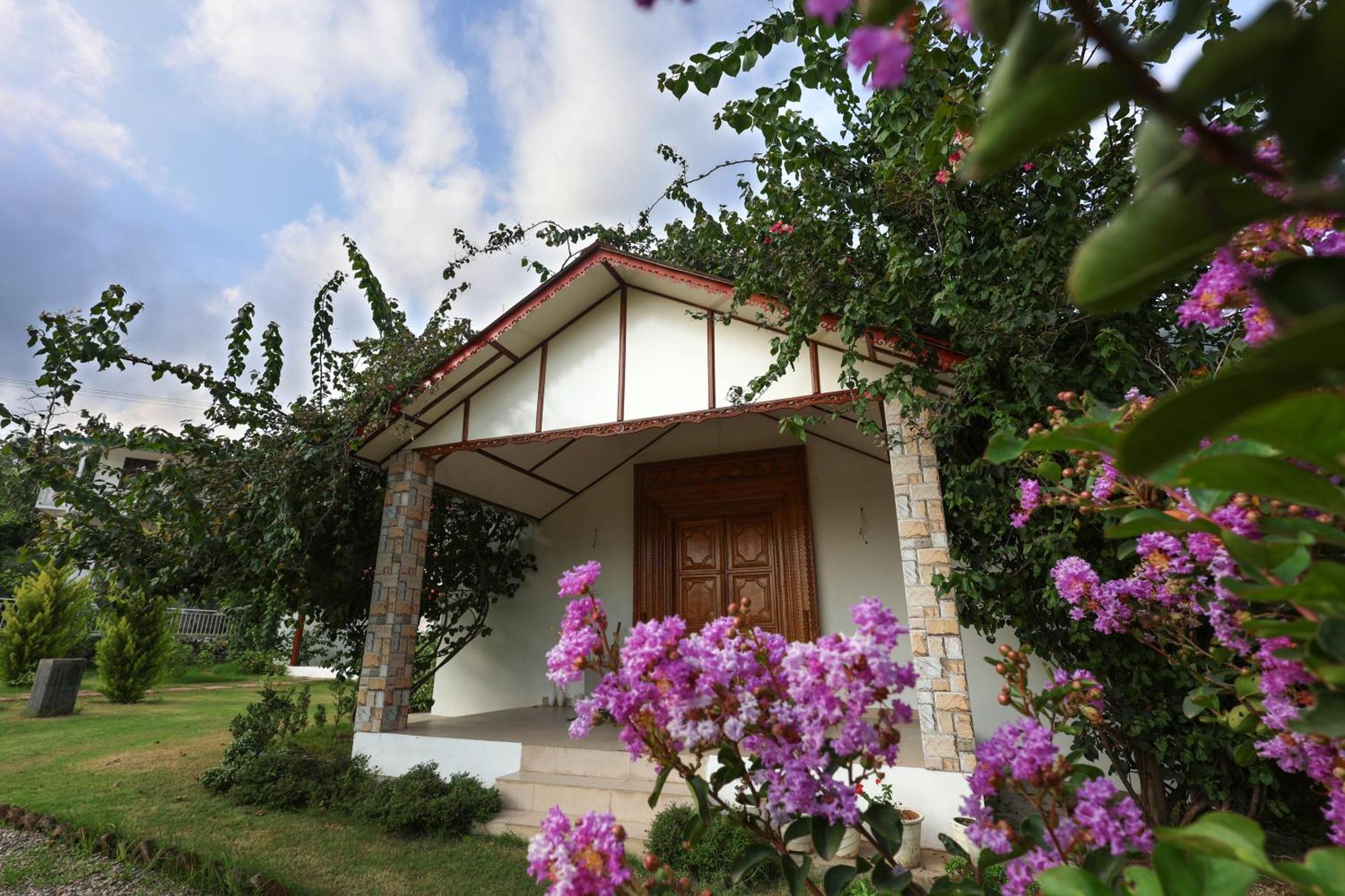 Neer Ganga Resorts Rishikesh Bagian luar foto